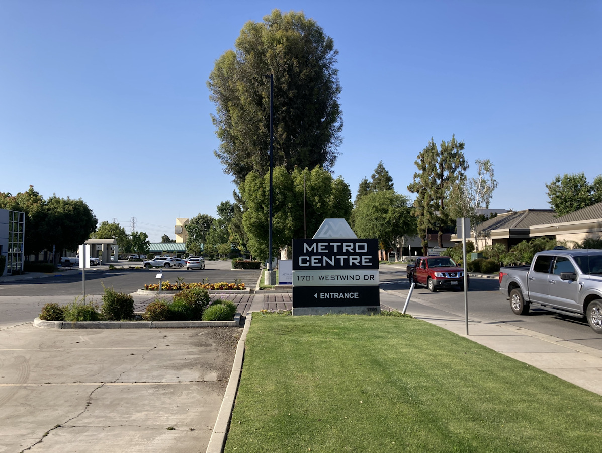 Metro Centre sign at 1701 Westwind Drive, home of the Living Trust Express Bakersfield office